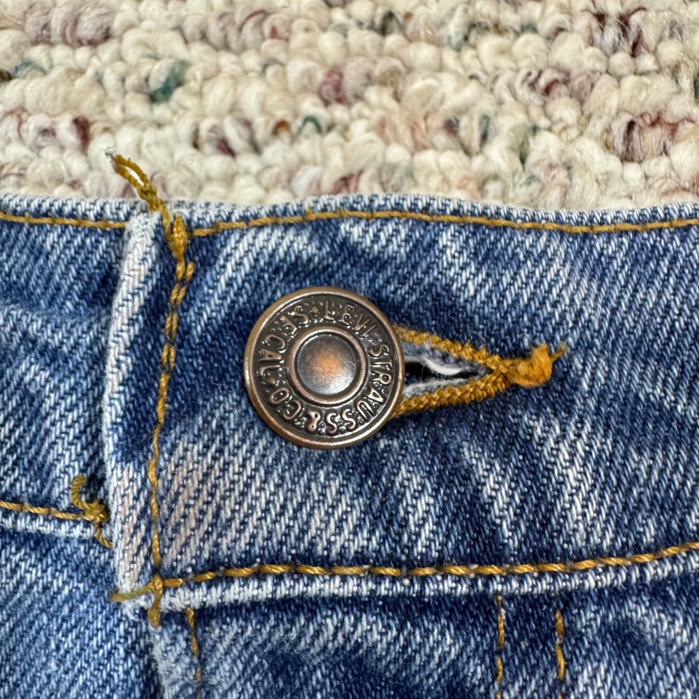 Levis 550 Relaxed Fit Tapered Leg Jeans Mens 36x31 Blue Vintage Made in USA - Picture 12 of 15